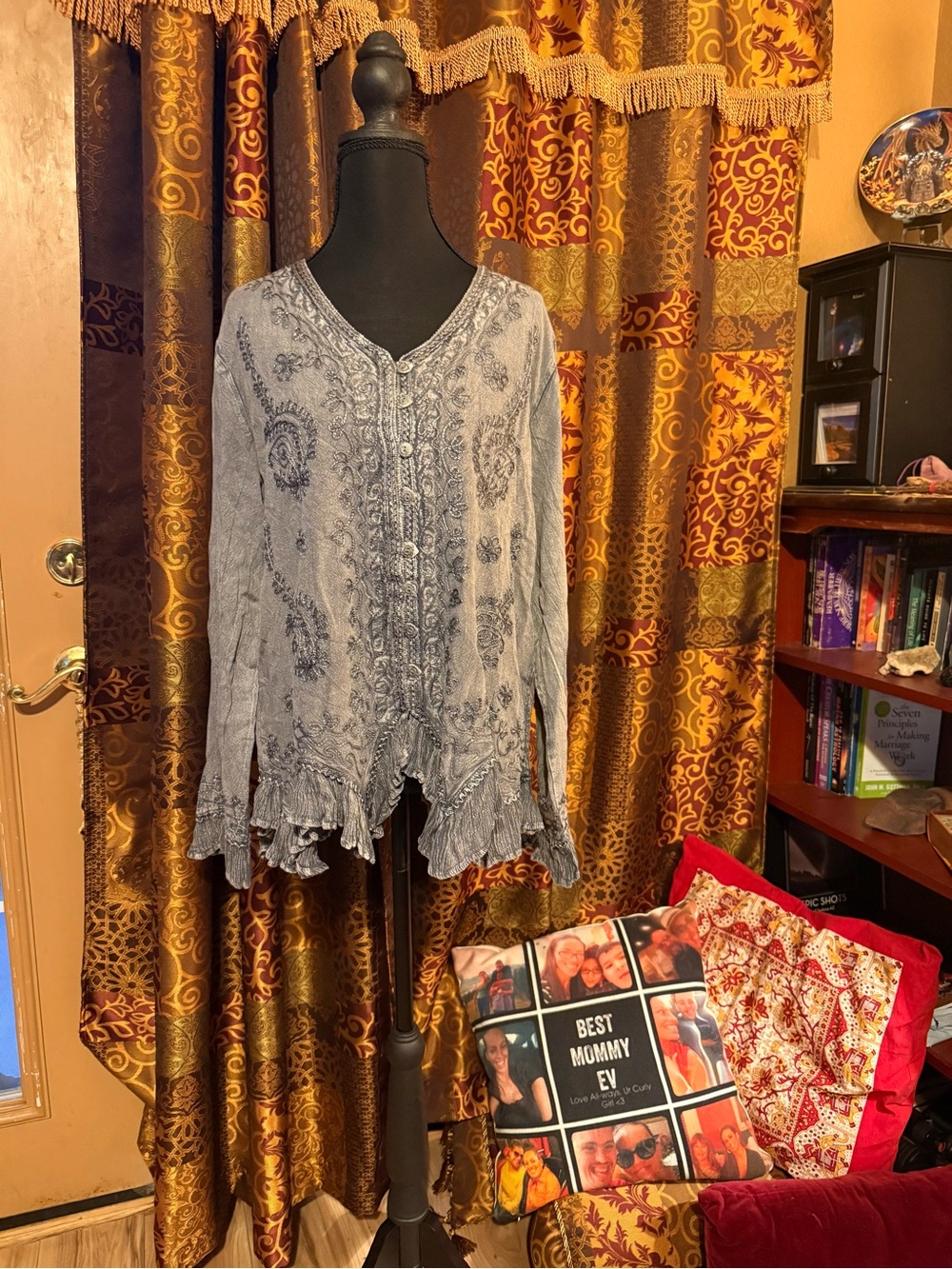 Sacred Threads Light Gray Floral-Paisley Peasant Tunic